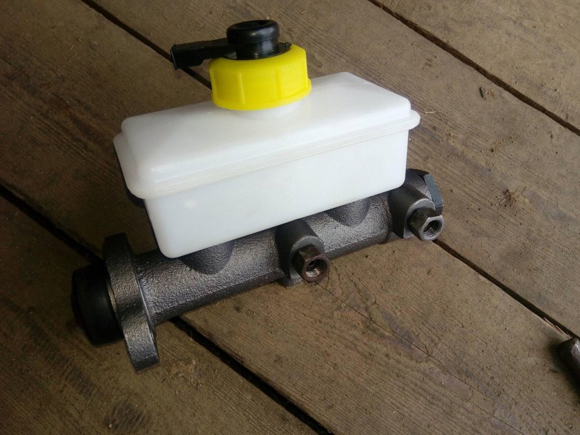 Главный тормозной цилиндр УАЗ 390945 фермер