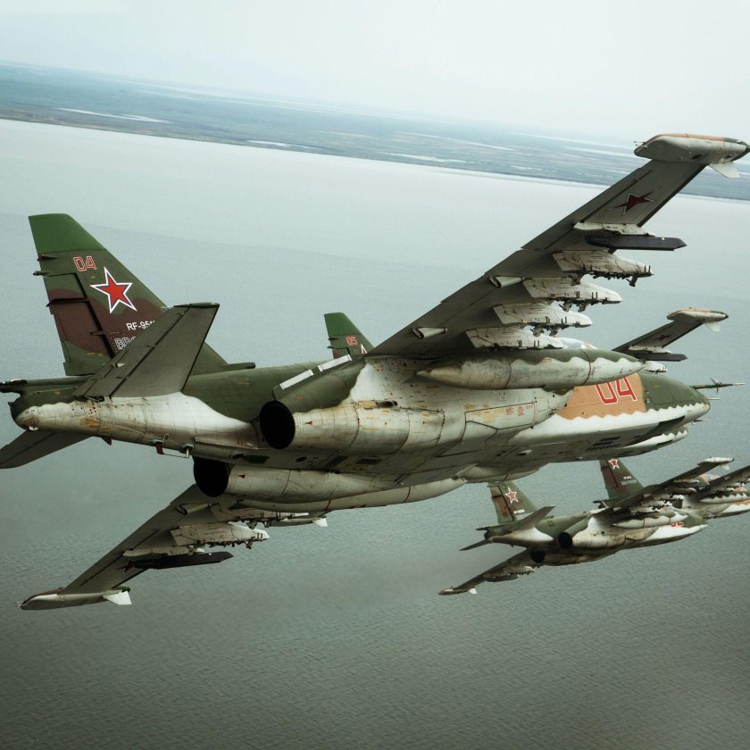 Штурмовик су 25