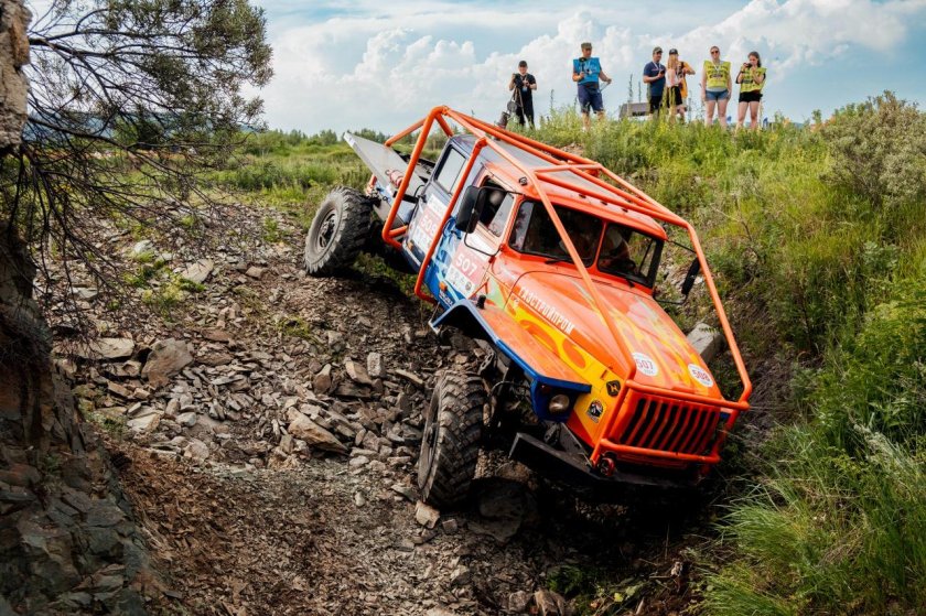 Грузовик для бездорожья