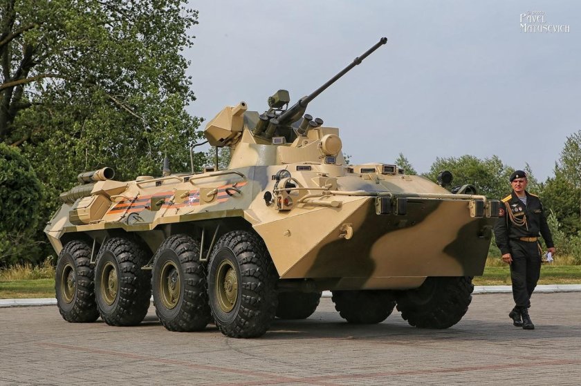 БТР-82 бронетранспортёр