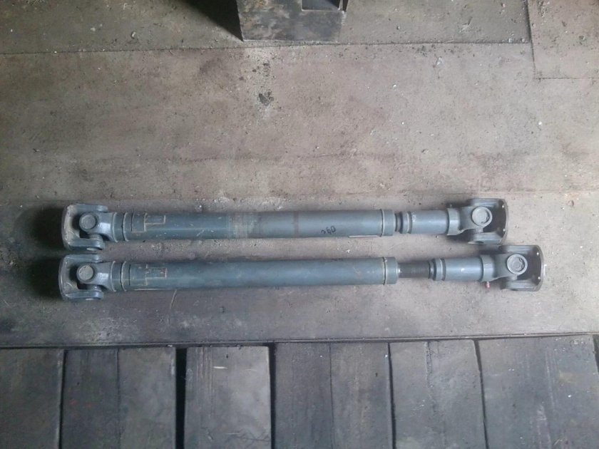 Вал карданный 2123 тирсан передний
