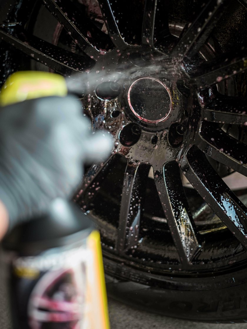 Очиститель дисков автомобиля