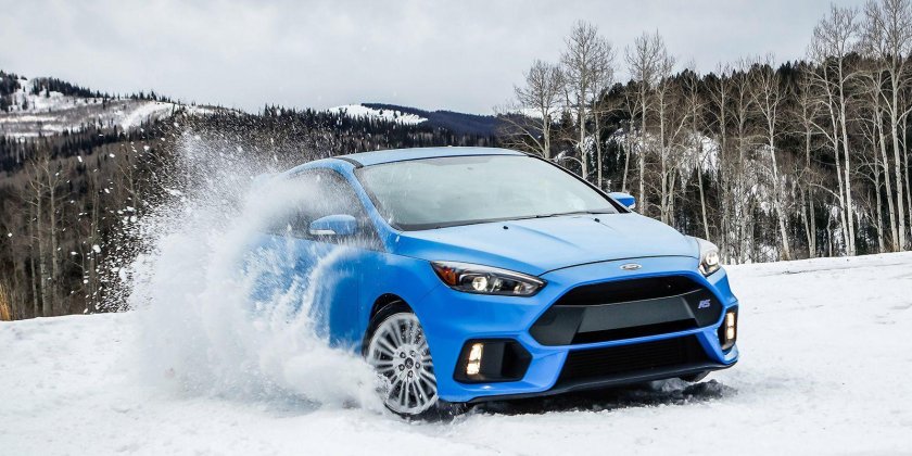 Машина зимой