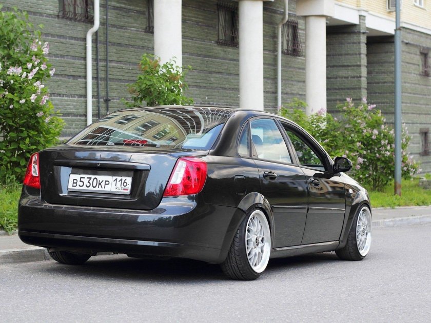 Chevrolet Lacetti sedan