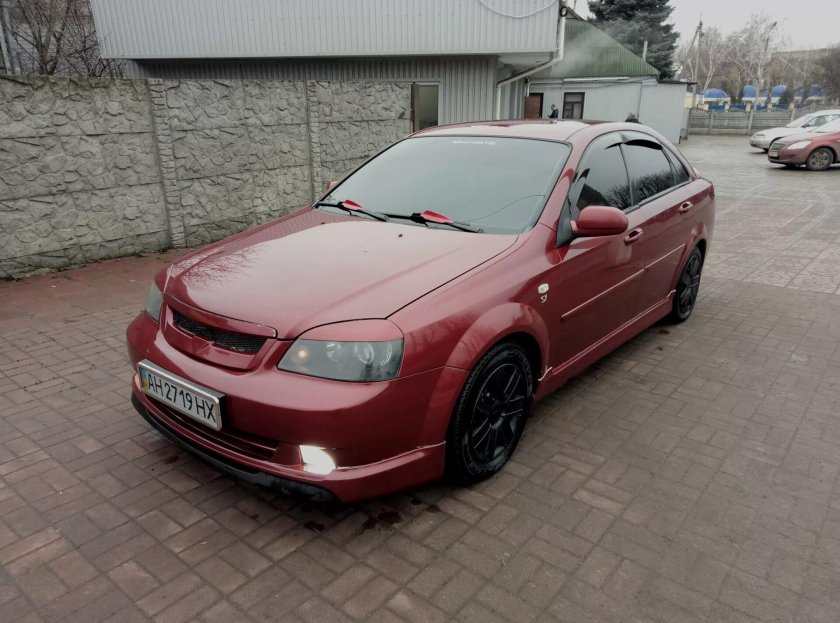 Шевроле Лачетти красный тонированный