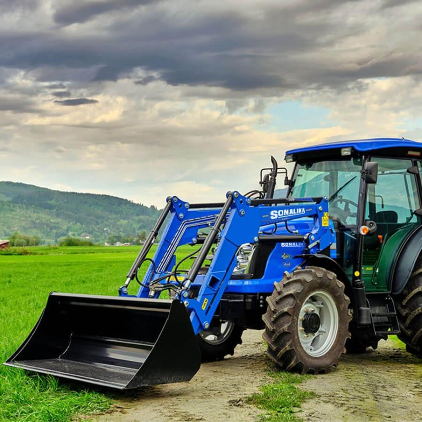 Трактор Солис