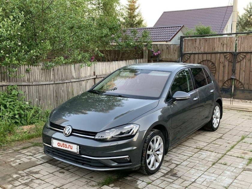 Гольф 7 универсал коричневый