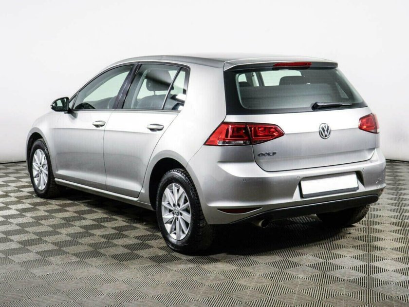 Volkswagen Golf 1.6 МТ