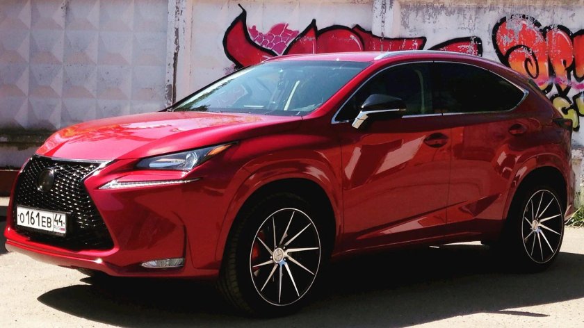 Лексус NX 300 красный