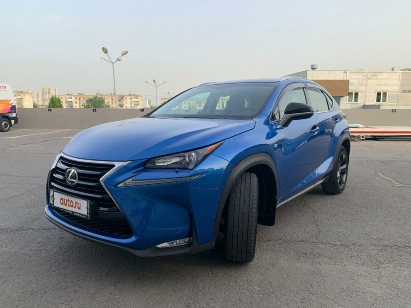 Лексус НИКС 200