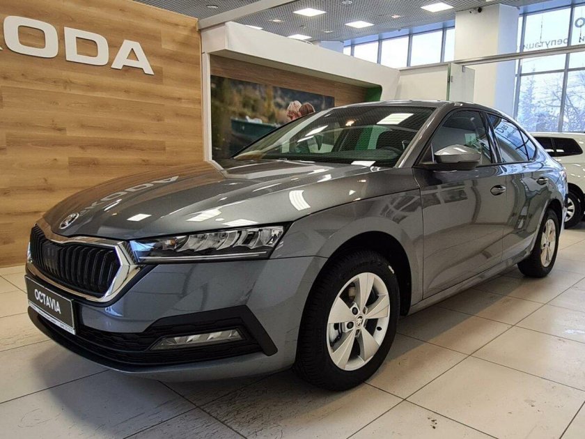 Skoda Octavia 2021 серая