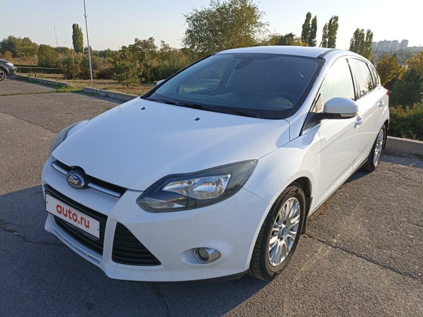 Ford Focus 3 седан белый 2012