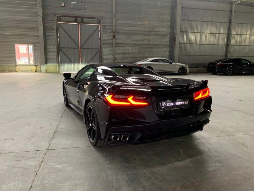 Корвет кабриолет 2022