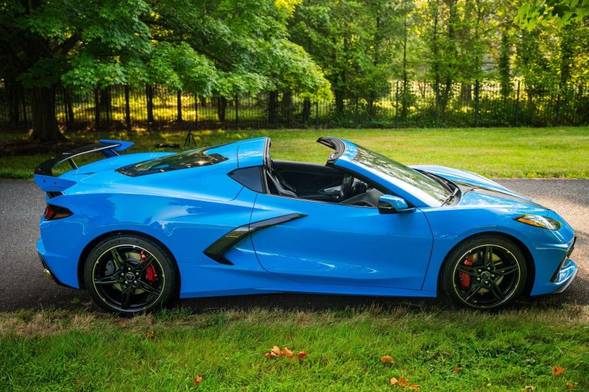 Chevrolet corvette 2021