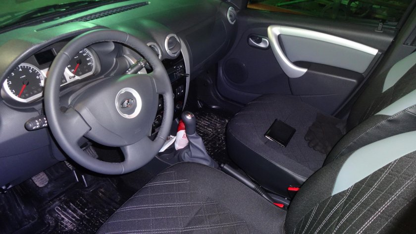 Лада Ларгус 2022 салон