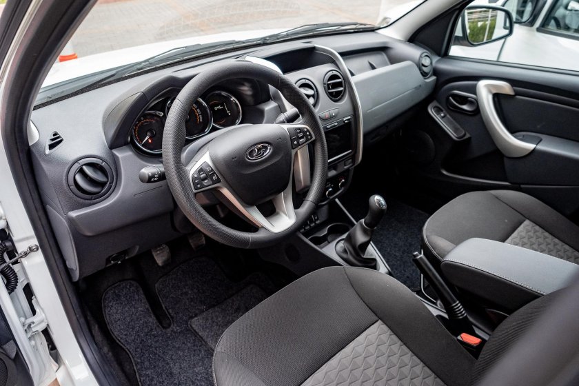 Лада Ларгус 2022 салон