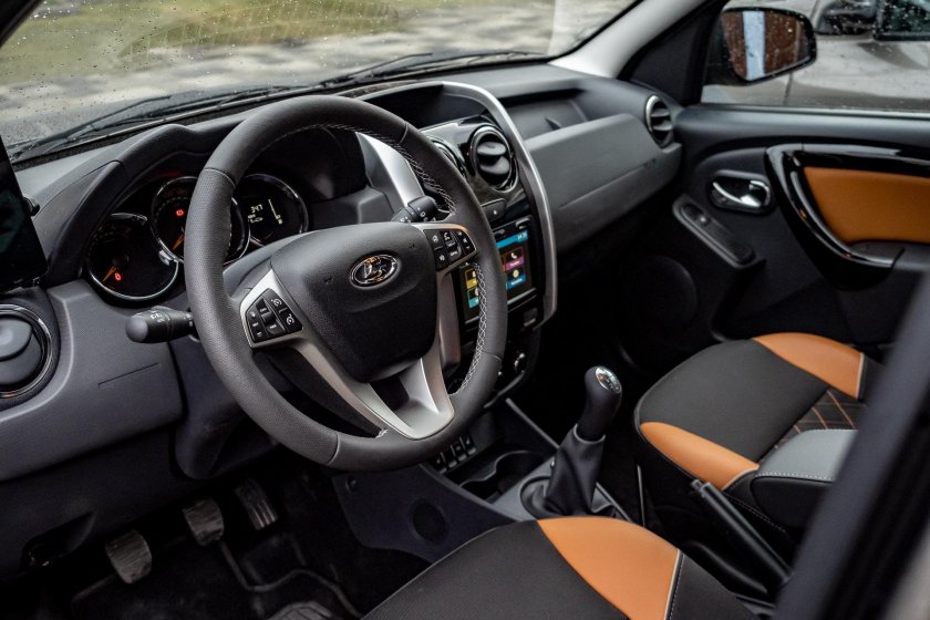 Лада Ларгус 2022 салон