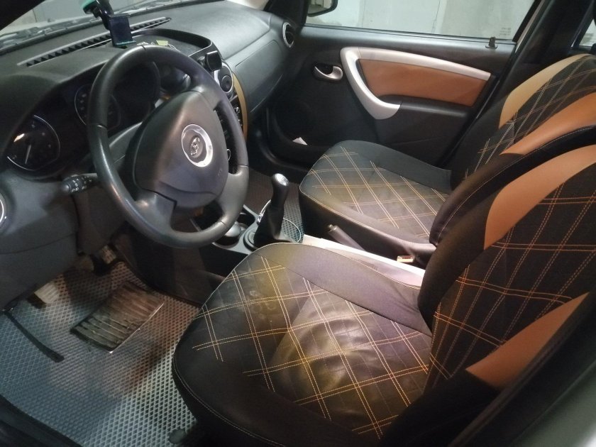 Лада Ларгус 2023 салон