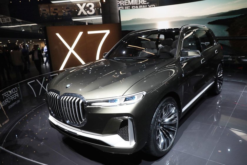BMW x7 m60i 2023