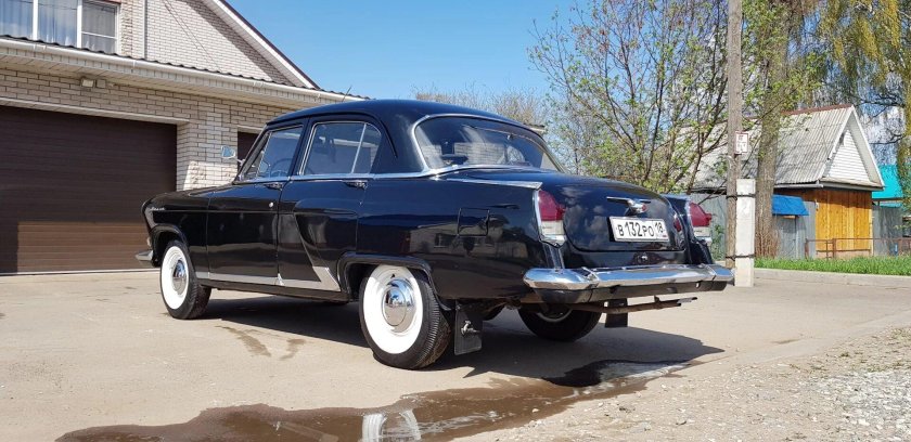 ГАЗ 21 черная