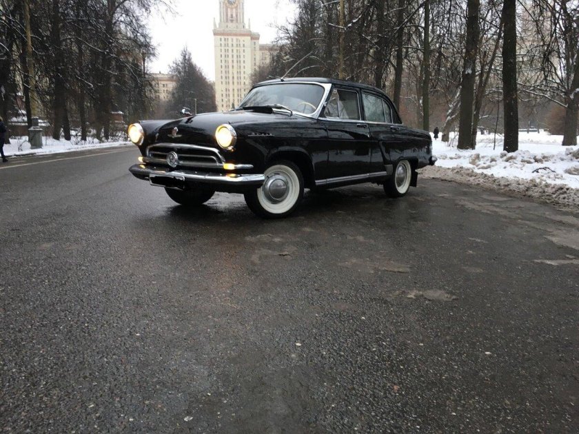 ГАЗ 21 черная