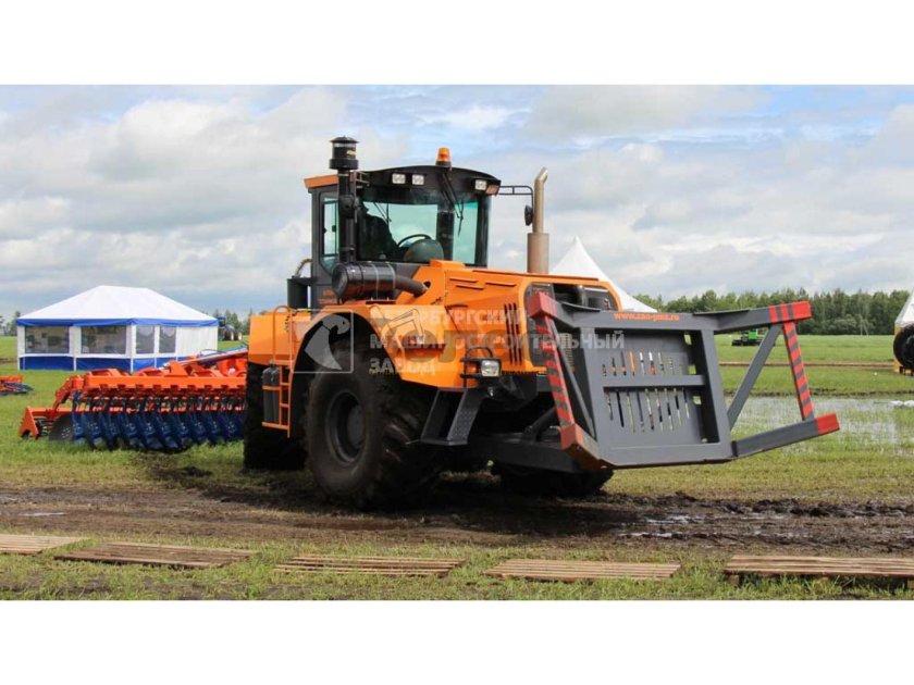 Трактор Станислав