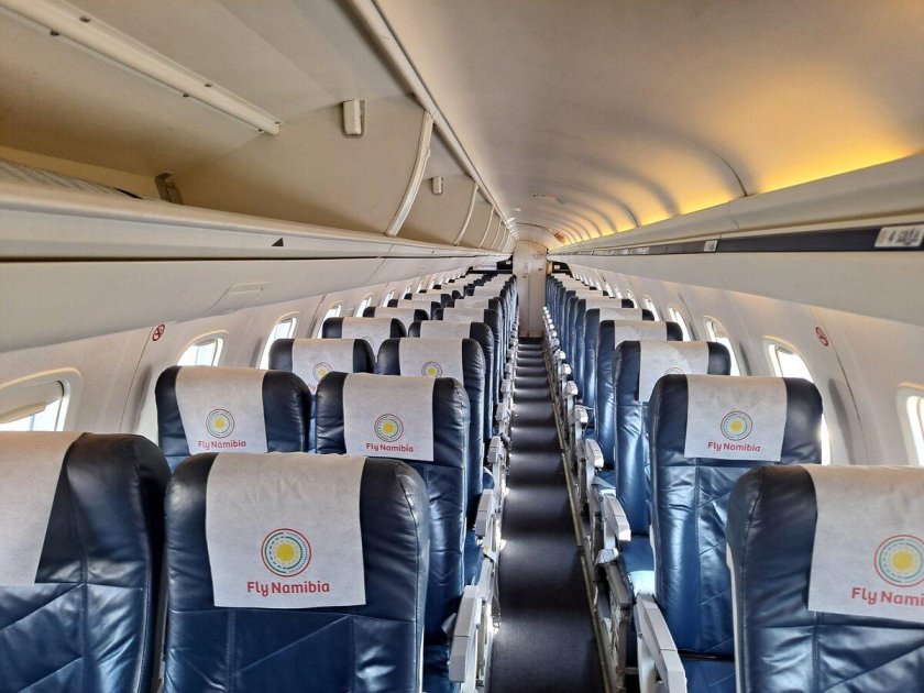 Embraer 190 салон