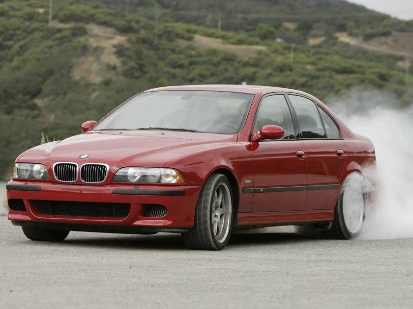 BMW m5 e39 2003