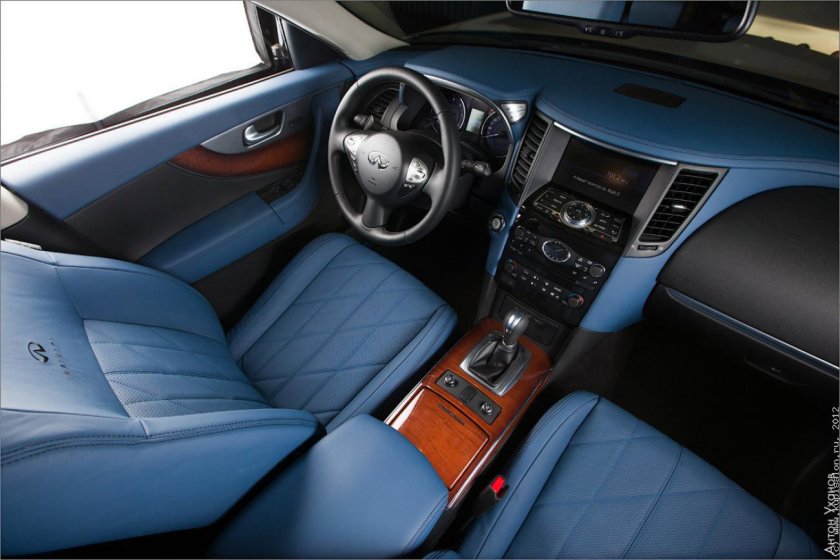 Инфинити fx37 салон