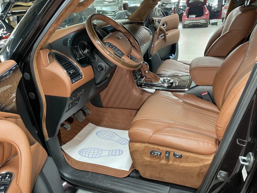 Infiniti qx80 missuro салон