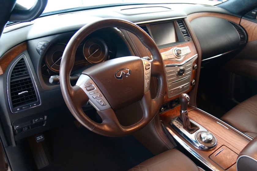 Infiniti qx80 салон
