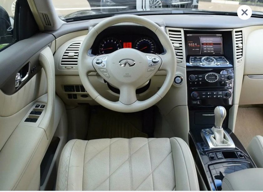 Инфинити fx35 белый салон