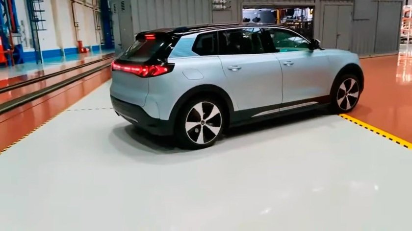 Eneva электромобиль