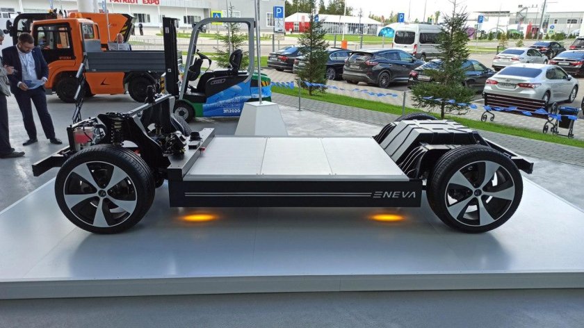 Электромобиль e-Neva Алмаз-Антей