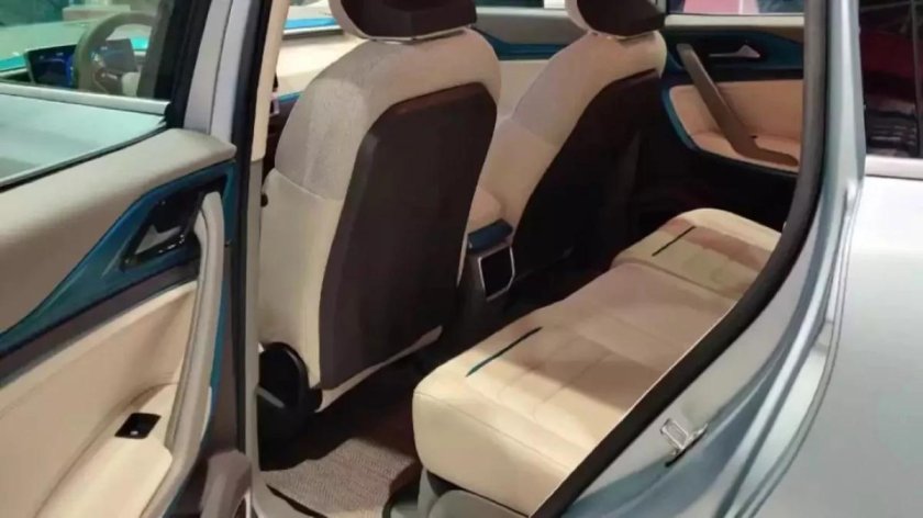 Электромобиль е-Neva