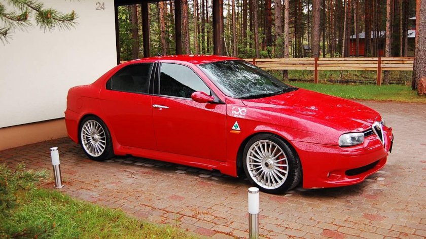 Alfa Romeo 156