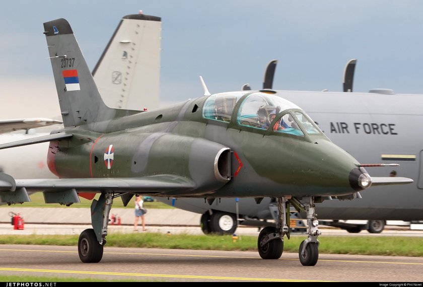 Соко г-4 супер Галеб