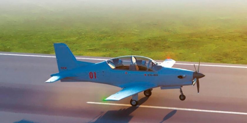 УТС 800 учебно тренировочный самолет