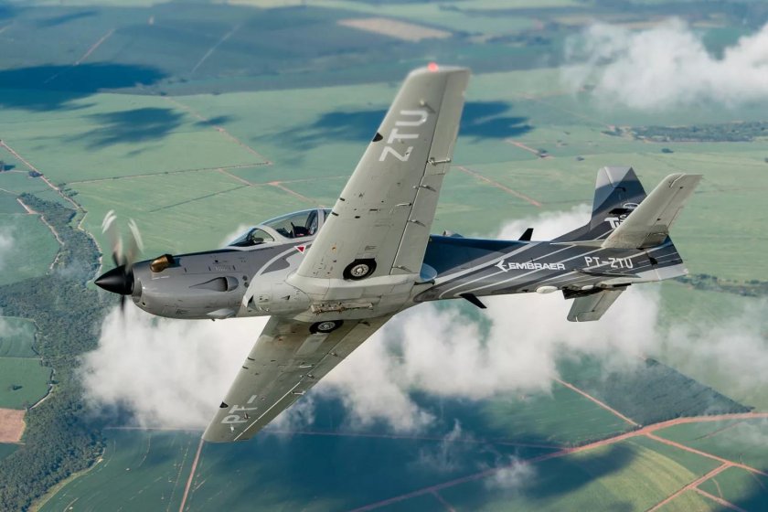 Embraer emb 314 super tucano