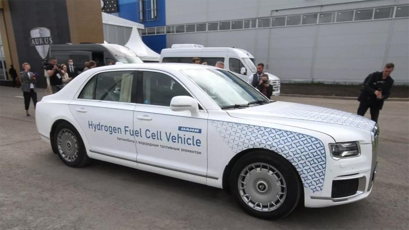 Седан Aurus Senat