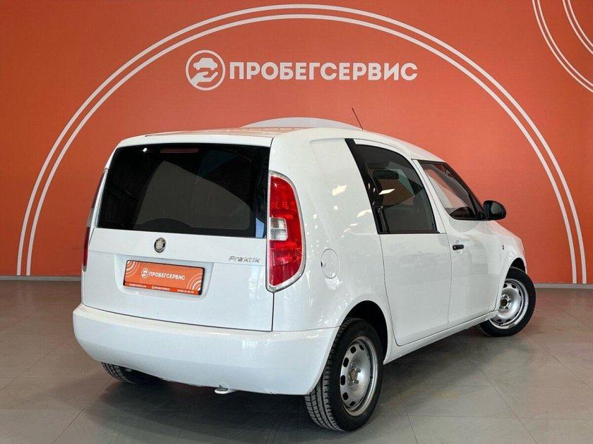 Цельнометаллические фургоны