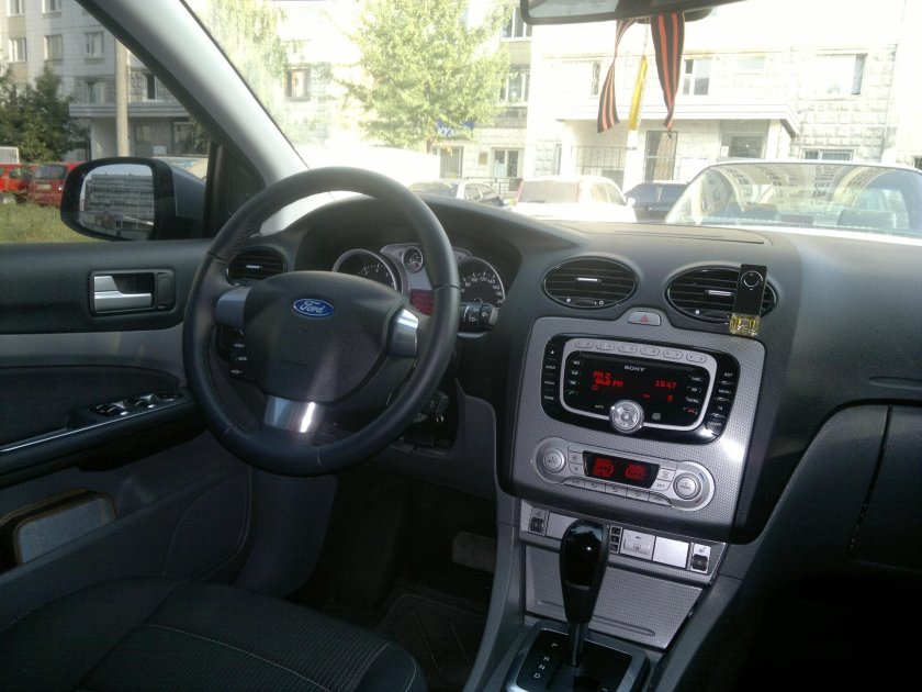 Ford Focus 2 Рестайлинг салон