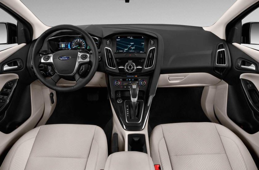 Ford Focus 2017 салон