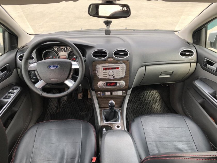 Форд фокус 2008 седан салон