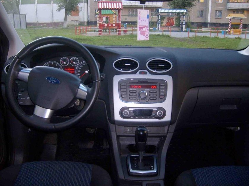 Ford Focus 2 2007 салон