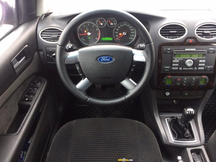 Форд фокус седан 2006 салон