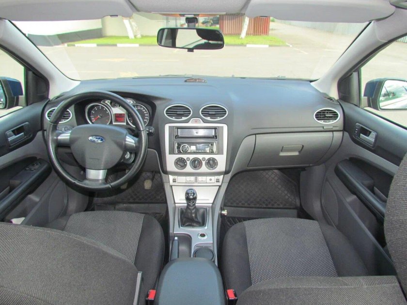 Ford Focus 1.8 МТ, 2008,