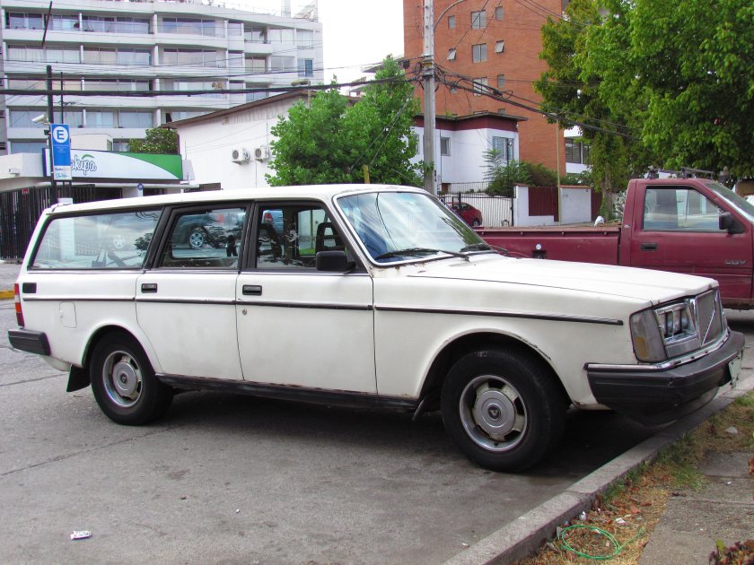Volvo 245 DL