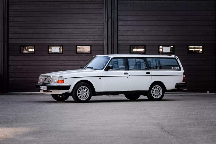 Volvo 245 DL Wagon