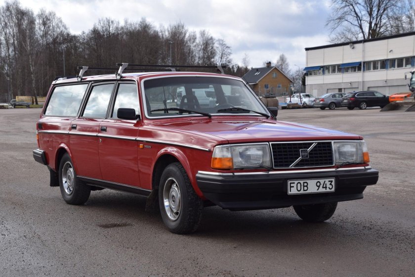Volvo 240 универсал